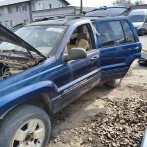 Двері задні ліві Jeep Grand Cherokee 1998-2004, 55136701AD