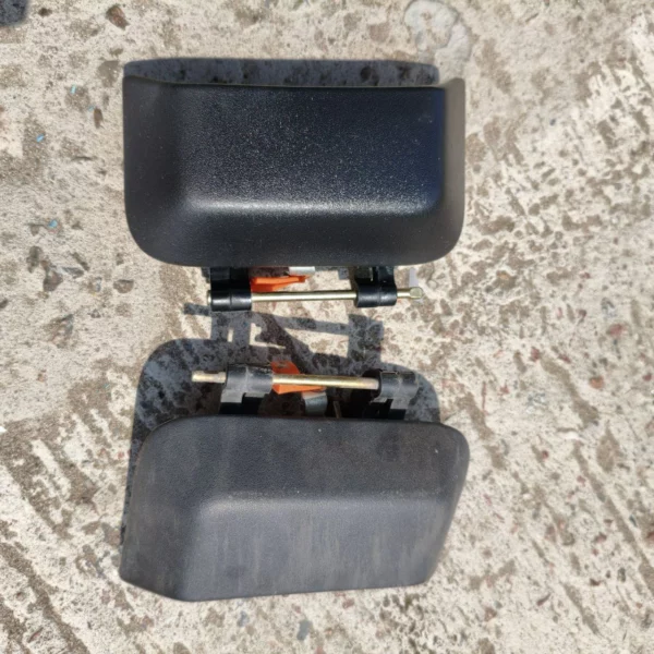 ff-17104-ruchka-zadnikh-dverei-jeep-compass-2010-2016-oryhinal-5115826af-5115826ad Ручка задніх дверей Jeep Compass 2010-2016 оригінал 5115826AF 5115826AD