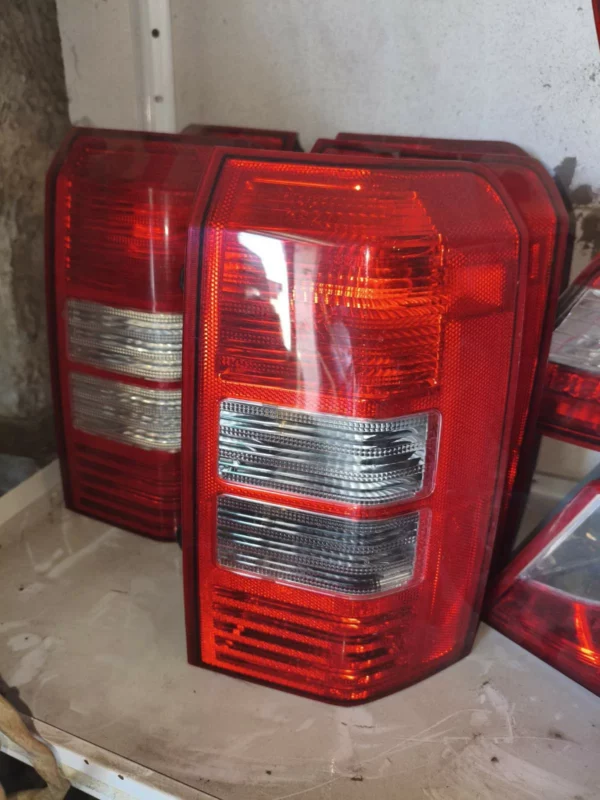 likhtar-zadnii-jeep-patriot-2007-2017-pravyi-5116240ac-5116240ab Ліхтар задній Jeep Patriot 2007-2017 правий 5116240AC 5116240AB