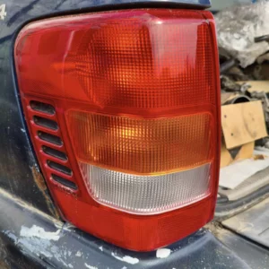 Ліхтар задній лівий Jeep Grand Cherokee 1998-2004, 55155139AC