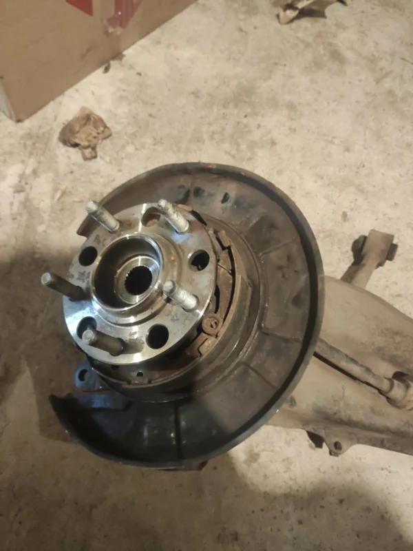 povorotnyi-kulak-tsapfa-jeep-compass-patriot-2010-2016 Поворотний кулак (цапфа) Jeep Compass Patriot 2010-2016