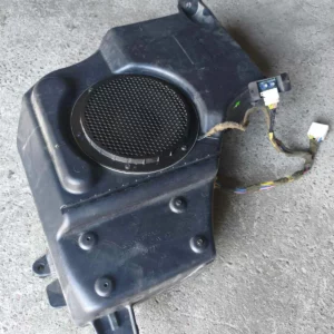 Сабвуфер Jeep Patriot 2007-2017 5064979AA 68001775AA