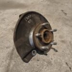 Поворотний кулак передній лівий Jeep Patriot Compass 2007–2016 68004071AA