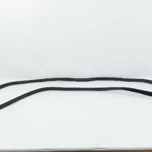 Ущільнювальна гумка отвору дверей передньої правої Jeep Compass 2007-2016 5074642AJ