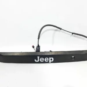 Накладка підсвічування номера кришки багажника Jeep Compass 2013-2016 5LV00DX8AC