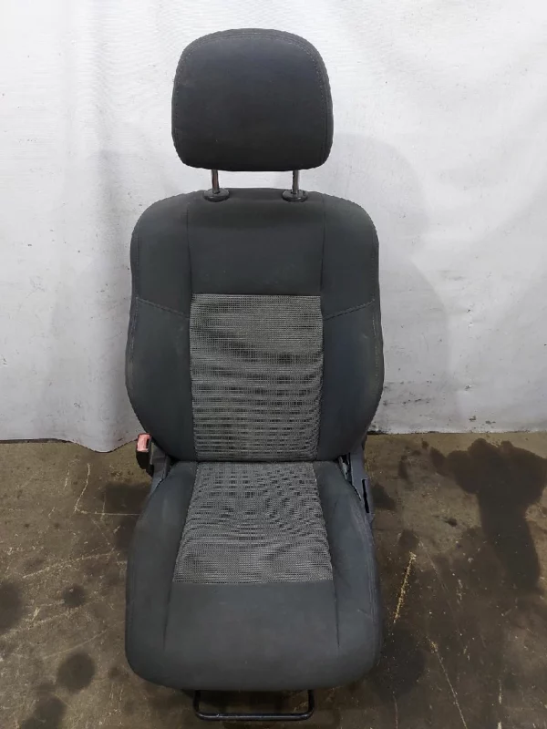ff-17731-sidinnya-vodiyske-jeep-patriot-2010-2012-1RG66DK7AA Сидіння водійське Jeep Patriot 2010-2012 1RG66DK7AA