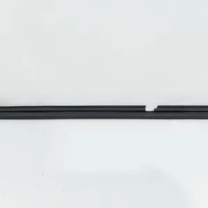 Ущільнювач скла двері задньої правої внутрішній Jeep Patriot 2007-2016 5067750AB