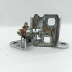 Петля двері задньої правої нижня Jeep Patriot 2007-2016 5115712AK