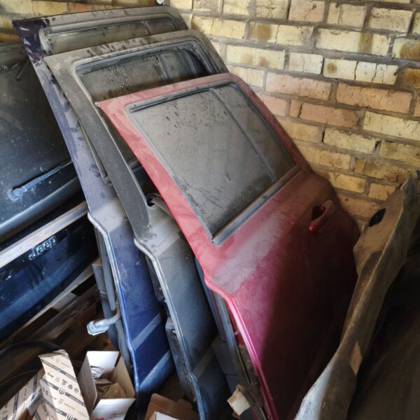 Двері задні ліві Jeep Patriot Compass 2007–2016