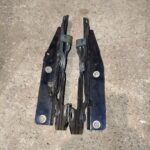 Петля завіс капоту Dodge Magnum 2004-2009 5065264AB 5065265AB