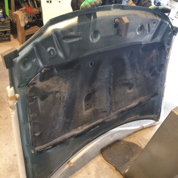 Капот Dodge Magnum 2004-2009 оригінал 5112137AC