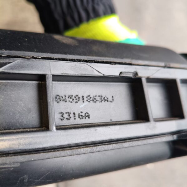 Впускний колектор 3.5 Dodge Magnum 2004-2009 04591863AJ