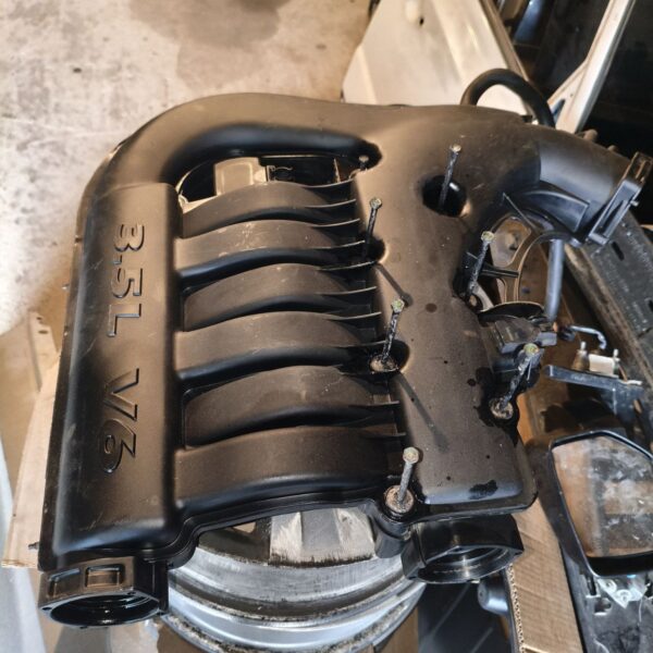 Впускний колектор 3.5 Dodge Magnum 2004-2009 04591863AJ