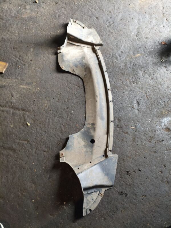 Нижній захист переднього бампера Dodge Magnum 2004-2009