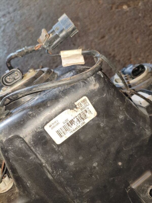 Фара ліва Dodge Magnum 2004-2009 оригінал 4806059AE