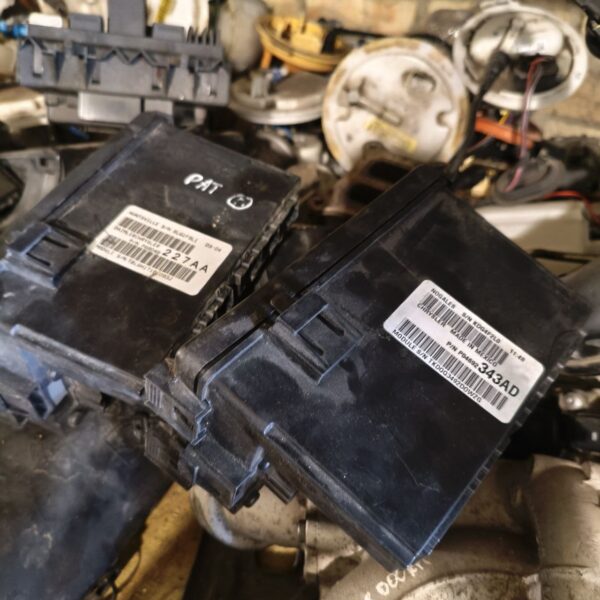 Блок реле та запобіжників Jeep Patriot Compass 2007–2016