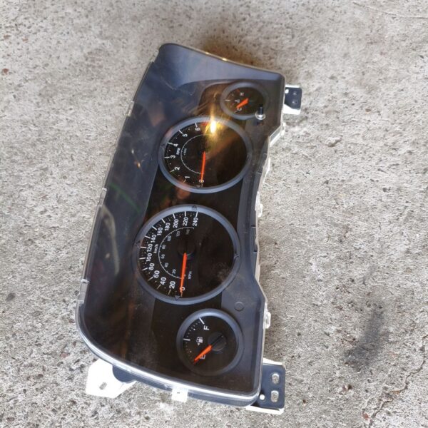 Панель приладів Jeep Patriot Compass 2007–2016