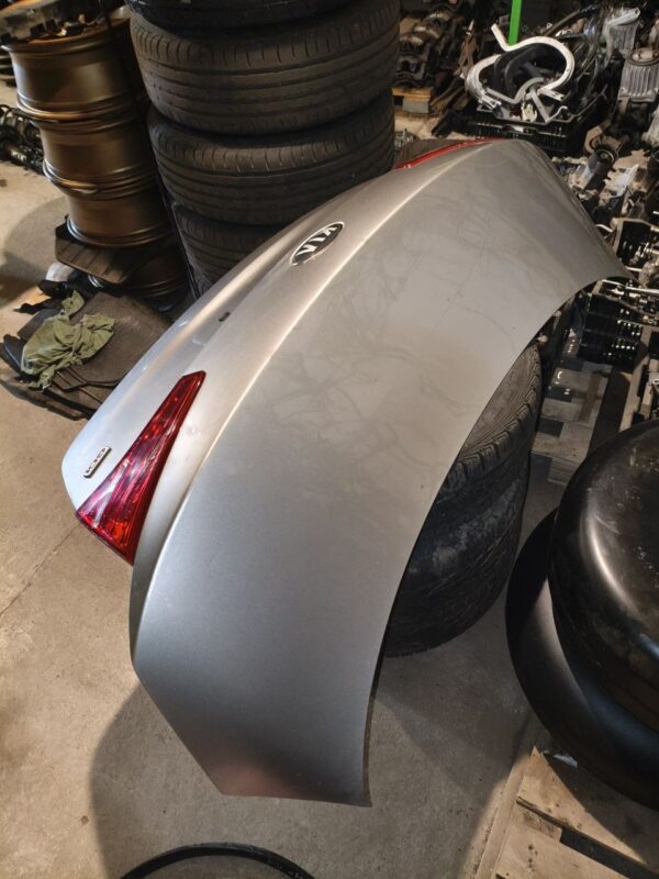 photo_2026-06-22_12-57-42 Кришка багажника Kia Optima 10-13 дорест Америка срібна 692002T030